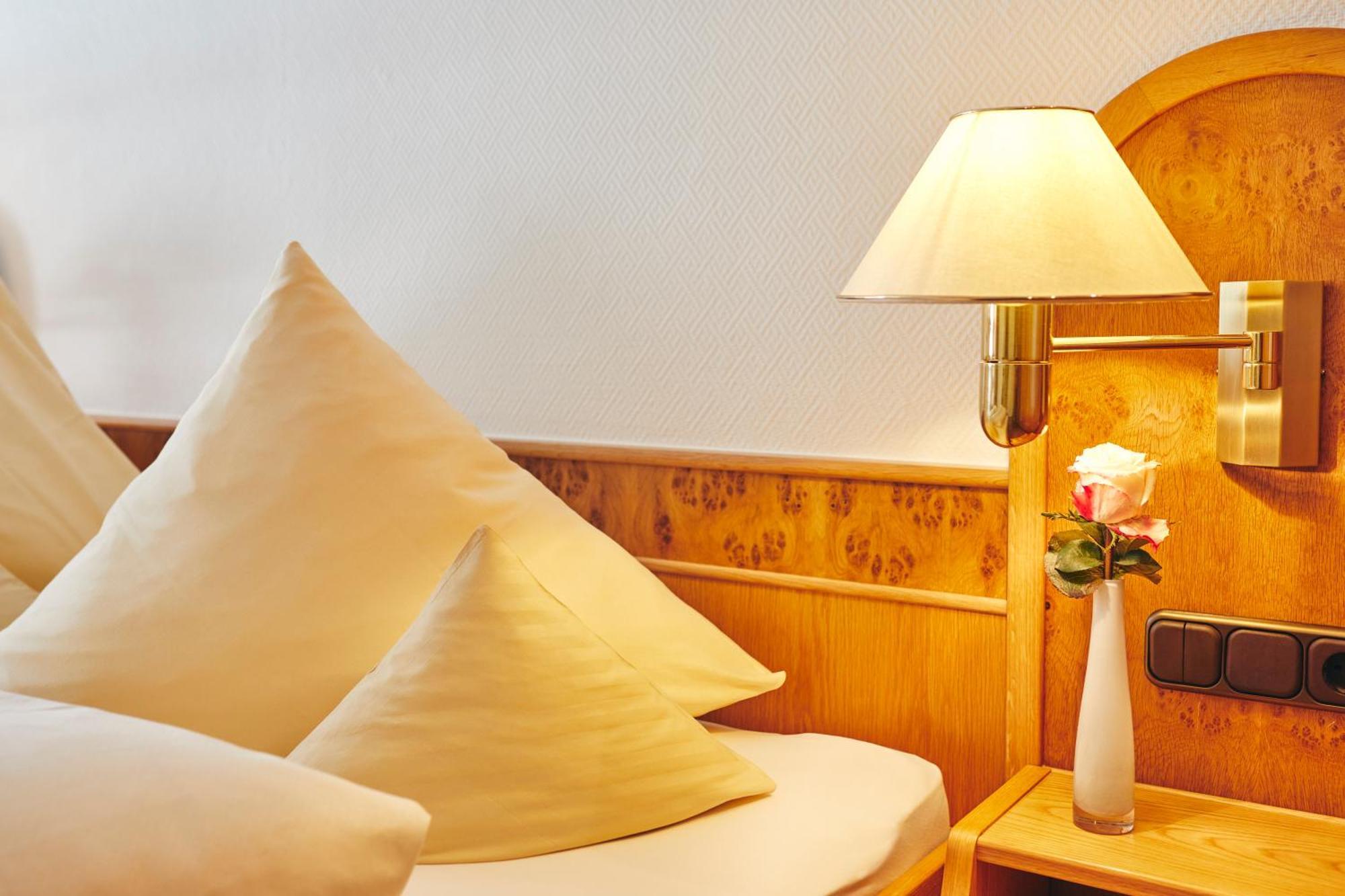 Rueters Parkhotel วิลลิงเงิน ภายนอก รูปภาพ